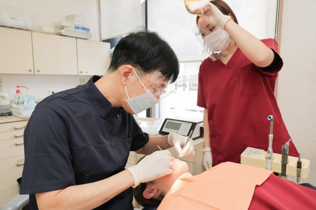 歯科医院にて治療風景写真を出張撮影